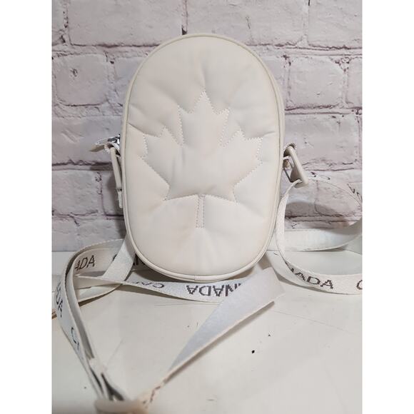 Lululemon 2022 Olympic Team Canada Future Legacy Crossbody Bag Ivory White EUC - Picture 1 of 12